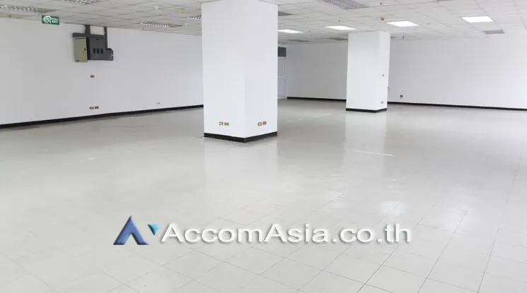 unit Office space For Rent in Charoen Nakhon, Bangkok  near BTS Krung Thon Buri (AA13712)